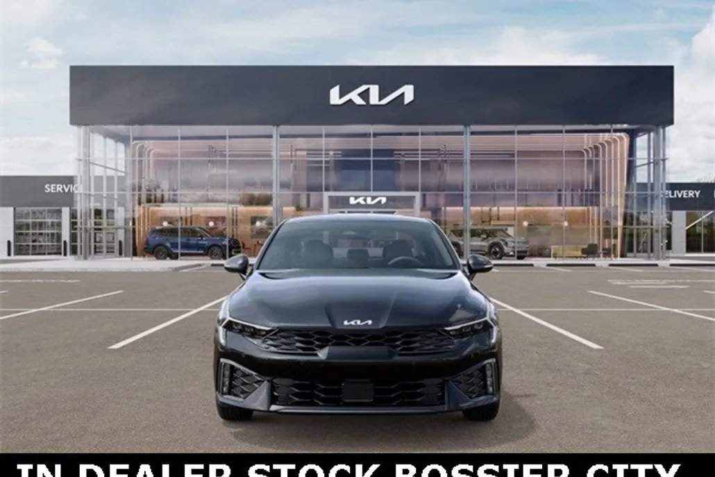 2026 Kia K5 GT-Line photo 1