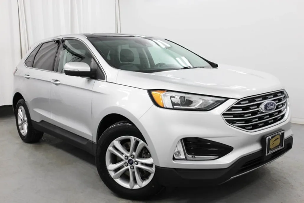 2019 Ford Edge SEL photo 1