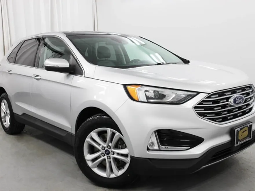 2019 Ford Edge SEL photo 1