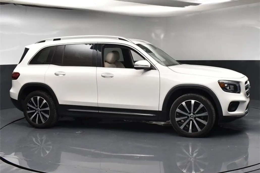 2021 Mercedes Benz GLB 250 photo 1
