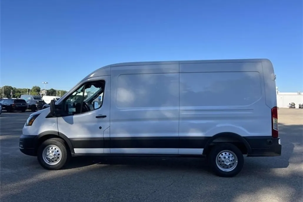2025 Ford Transit photo 1