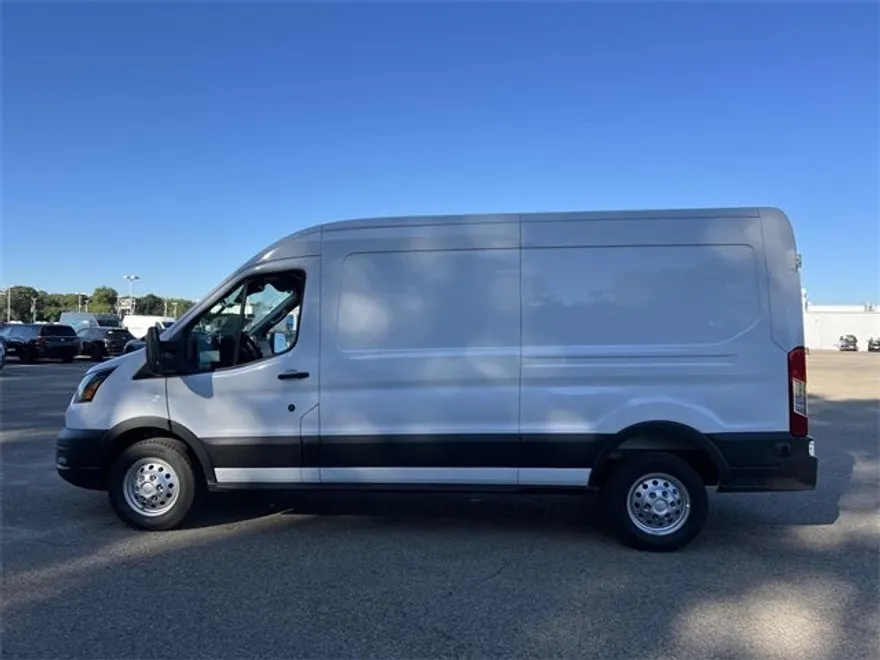 2025 Ford Transit photo 1