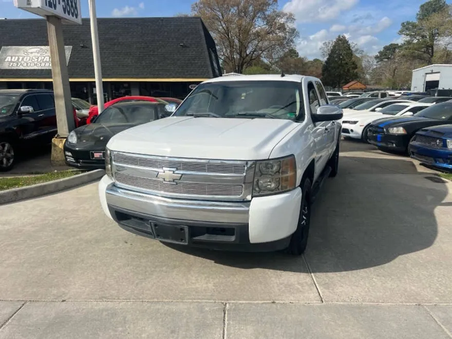 2008 Chevrolet Silverado 1500 LS photo 1