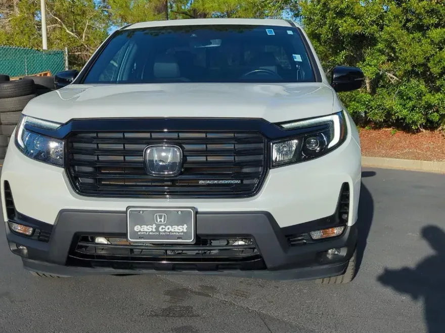 2023 Honda Ridgeline Black Edition photo 1