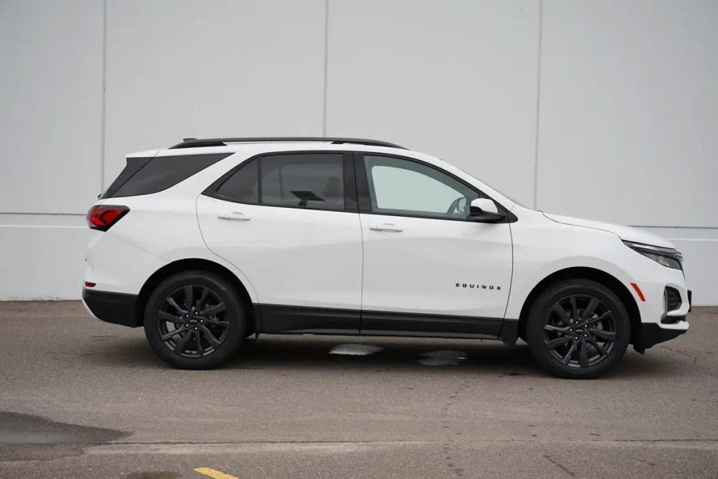 2024 Chevrolet Equinox RS photo 1