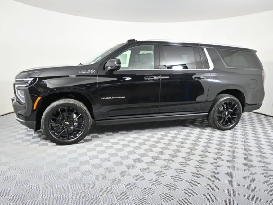 2026 Chevrolet Suburban High Country photo 1