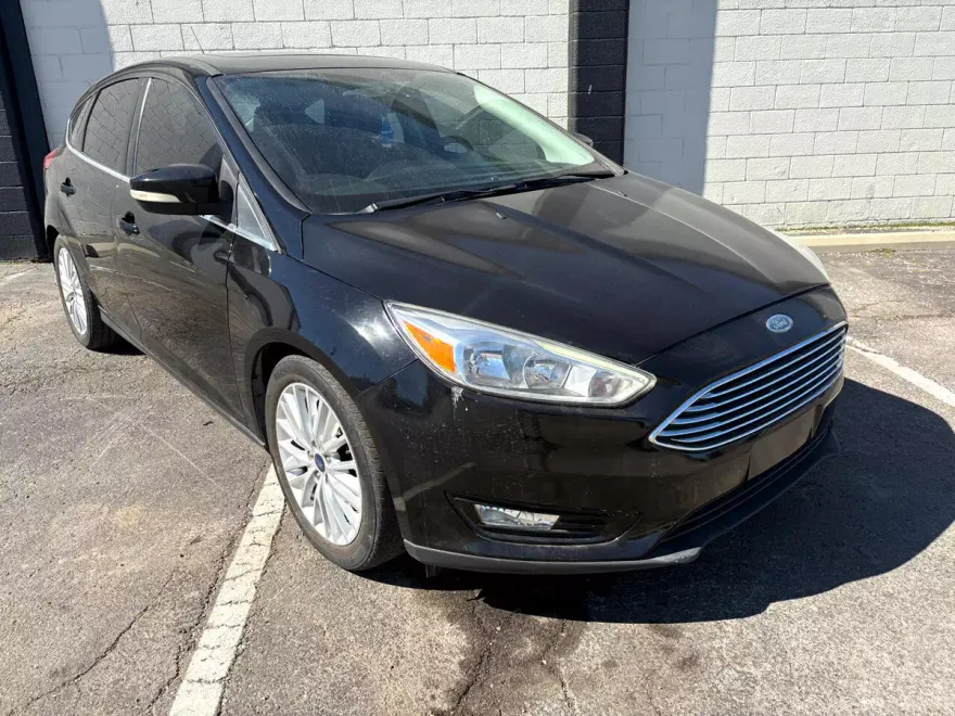 2018 Ford Focus Titanium photo 1