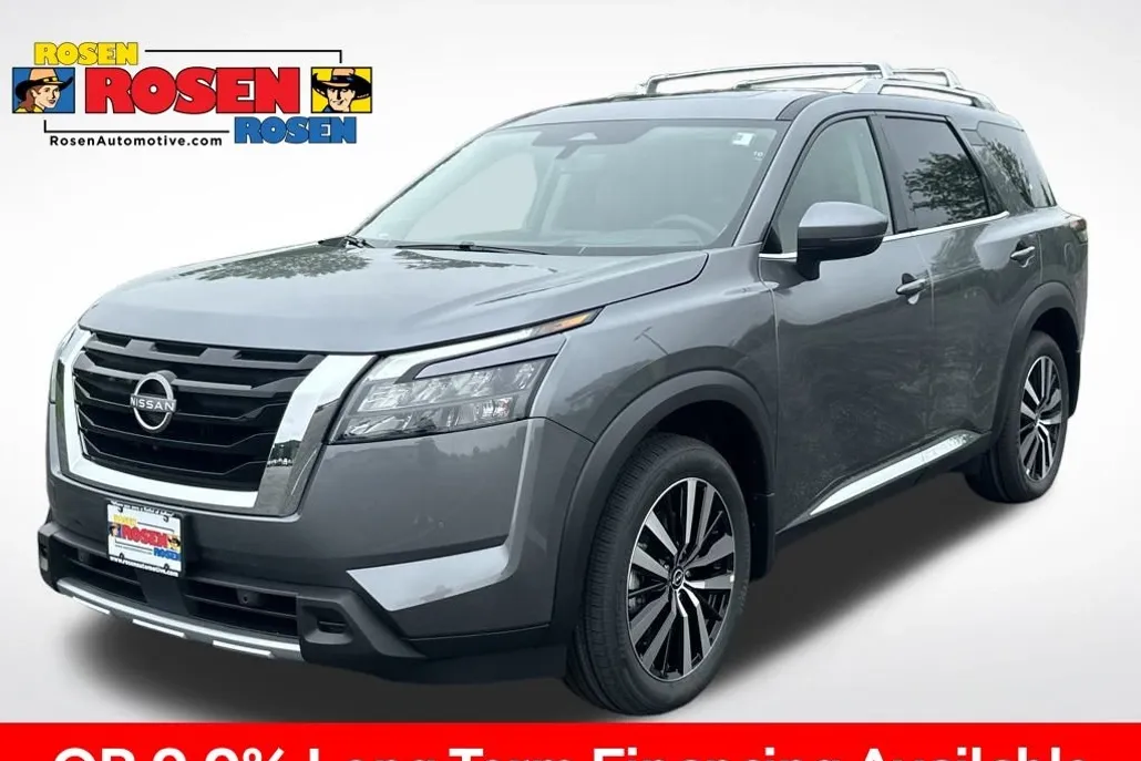2025 Nissan Pathfinder Platinum photo 1