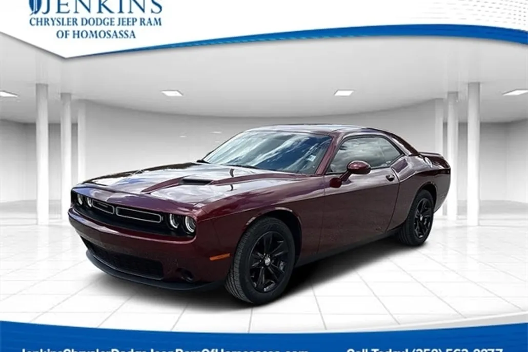 2021 Dodge Challenger SXT photo 1