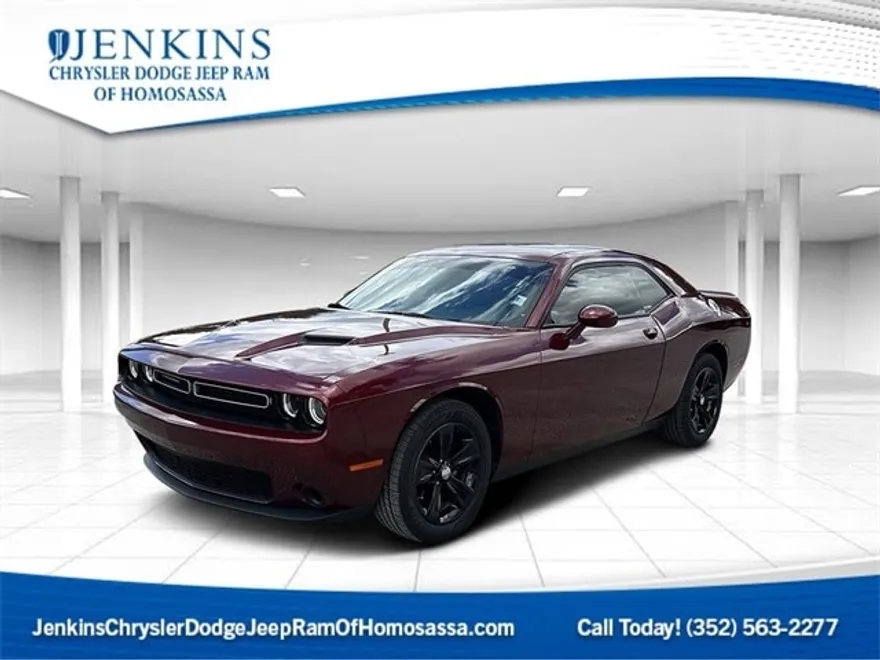 2021 Dodge Challenger SXT photo 1