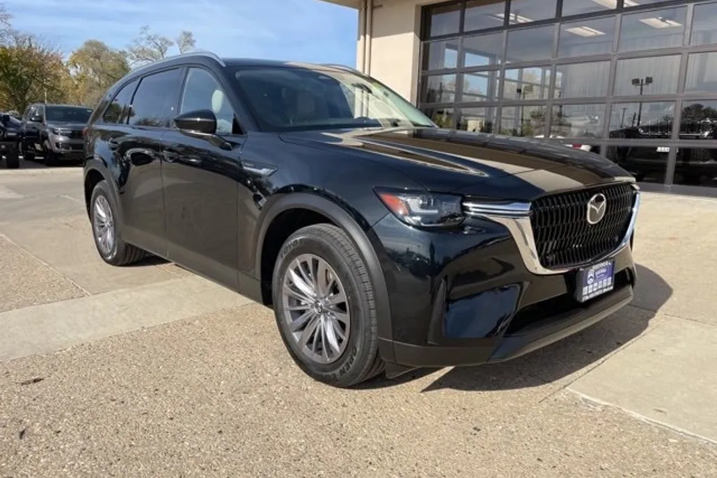 2025 Mazda CX-90 Preferred photo 1