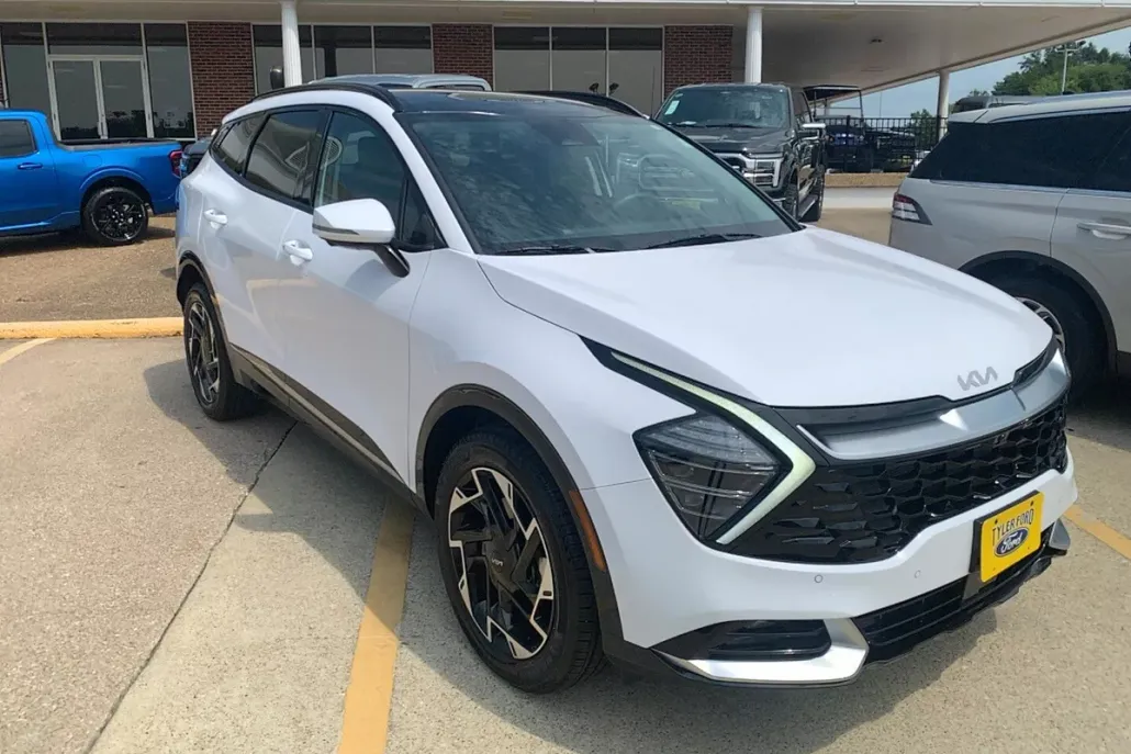 2025 Kia Sportage photo 1