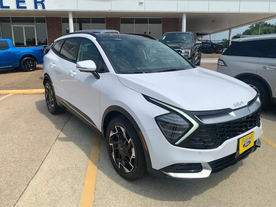 2025 Kia Sportage photo 1