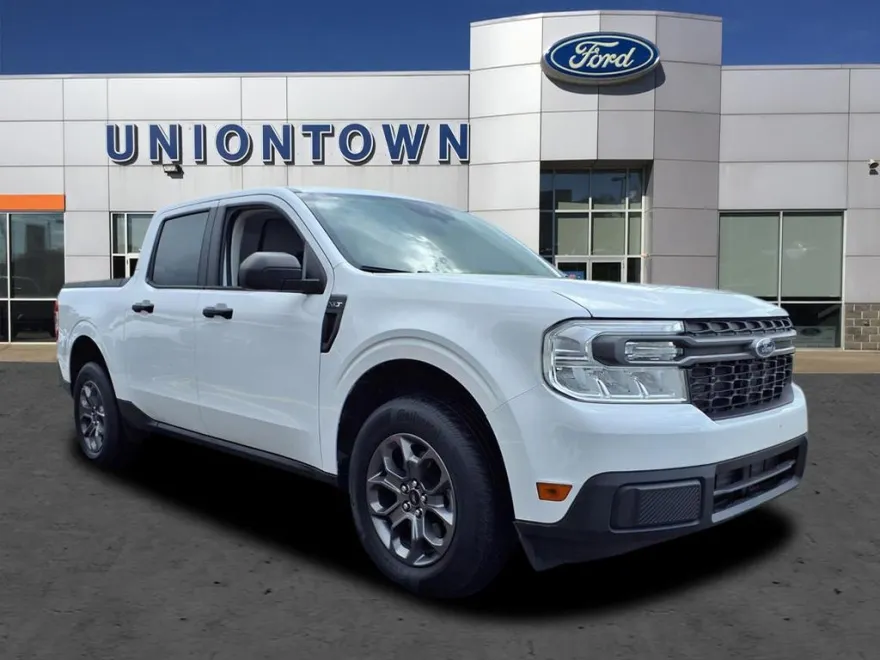 2022 Ford Maverick XLT photo 1