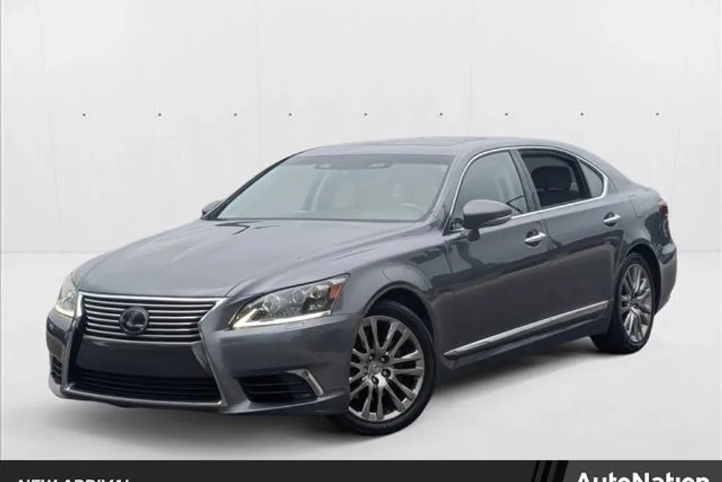 2015 Lexus LS 460 L photo 1