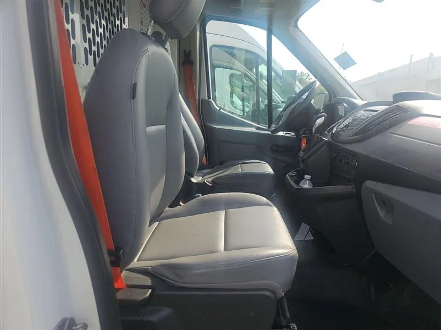 2019 Ford Transit Van photo 4