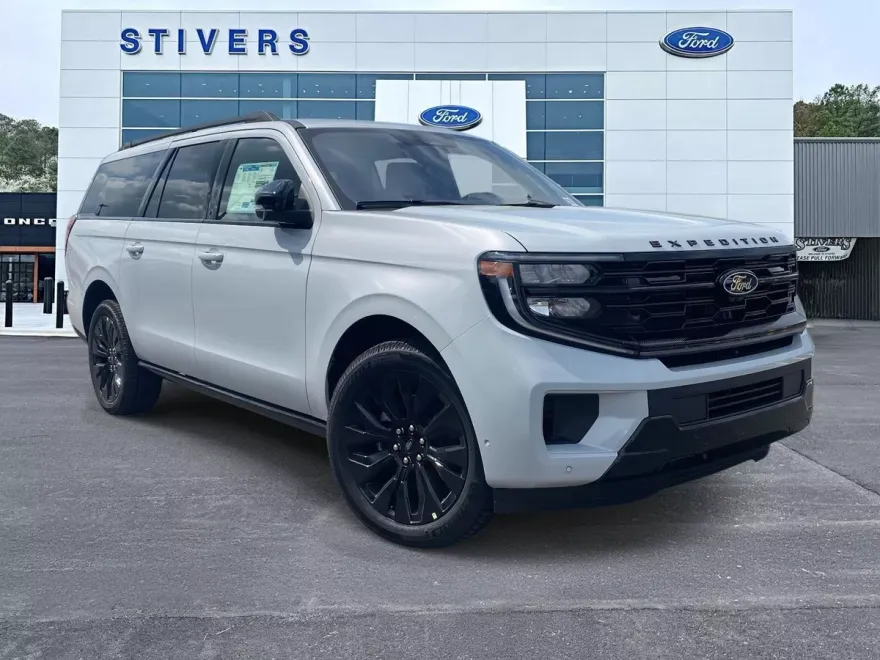 2025 Ford Expedition MAX Platinum photo 1