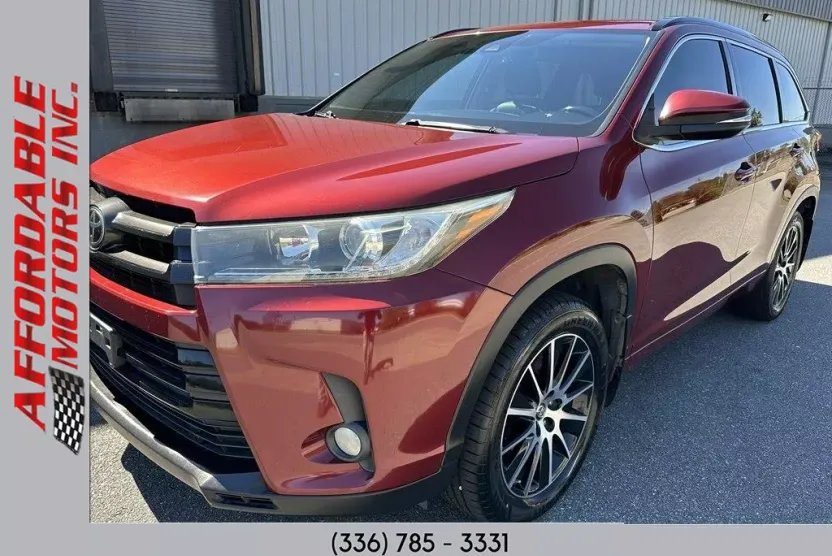 2017 Toyota Highlander SE XLE photo 1