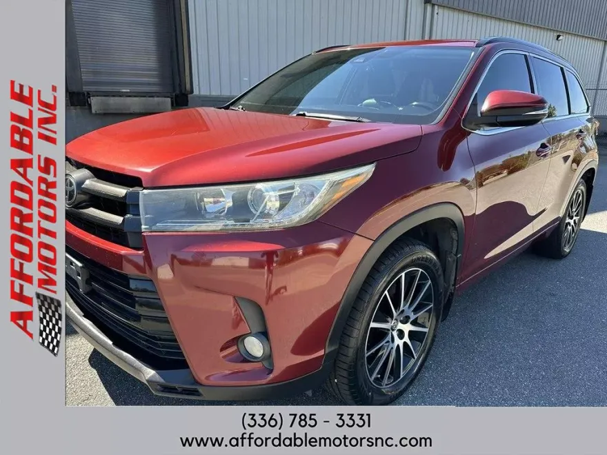 2017 Toyota Highlander SE XLE photo 1