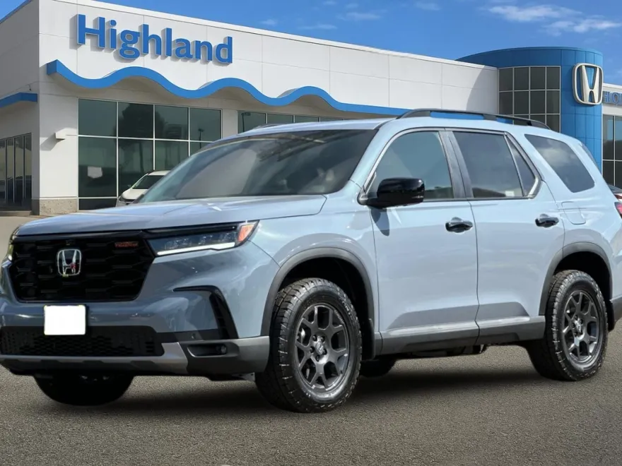 2025 Honda Pilot TrailSport photo 1