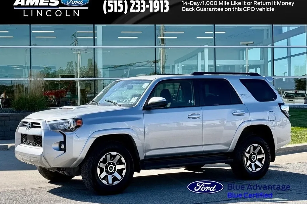 2024 Toyota 4Runner TRD Off-Road photo 1