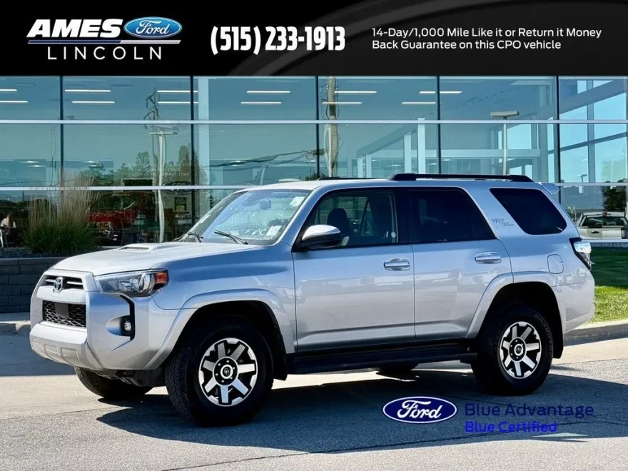2024 Toyota 4Runner TRD Off-Road photo 1