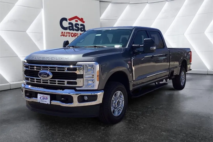 2025 Ford F-250 photo 1