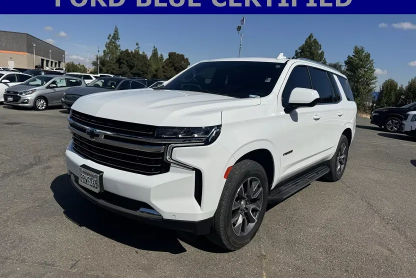 2022 Chevrolet Tahoe LT photo 1