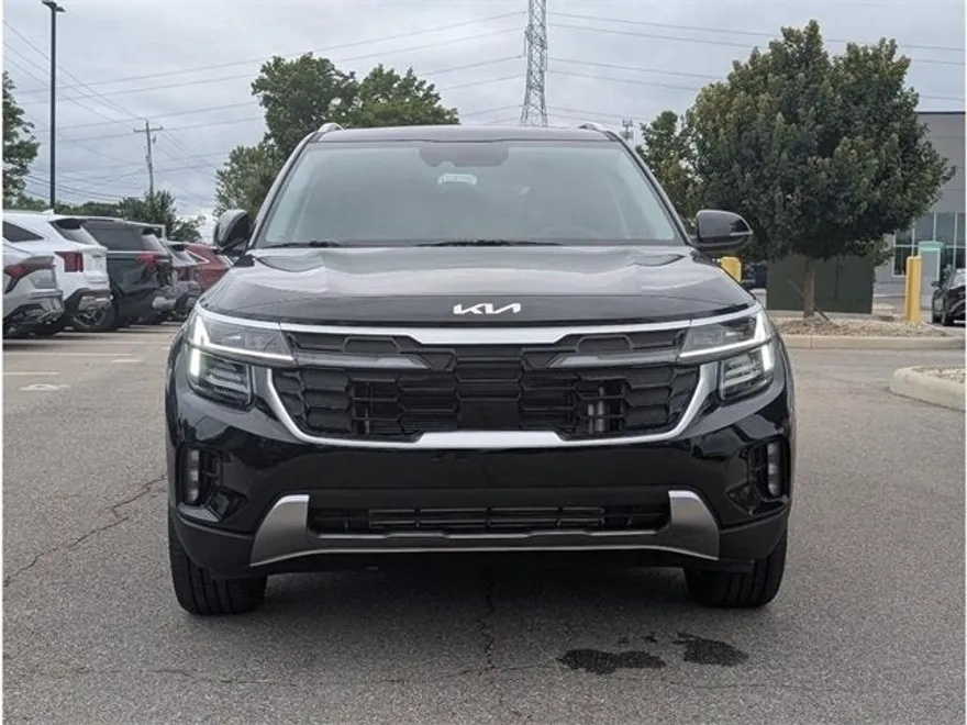 2026 Kia Seltos SX photo 1