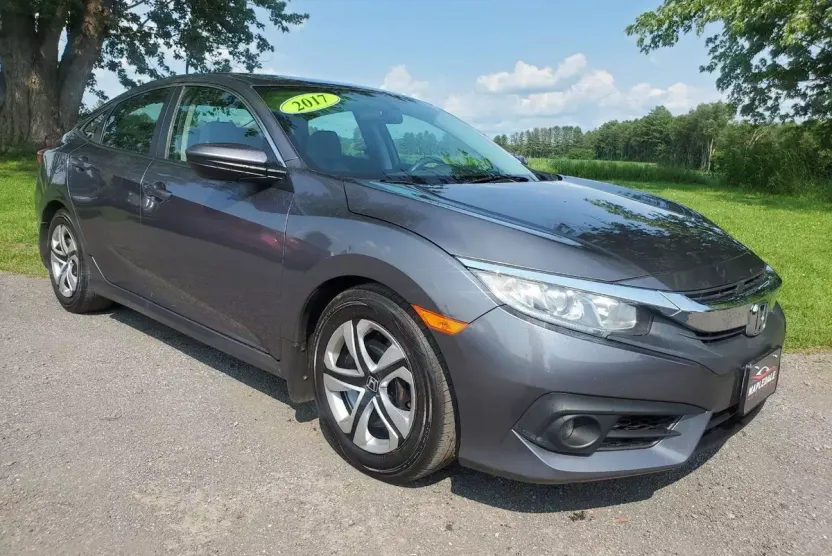 2017 Honda Civic LX photo 1