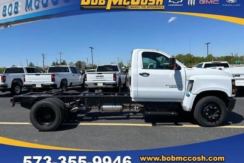 2023 Chevrolet Silverado 4500HD Work Truck photo 1