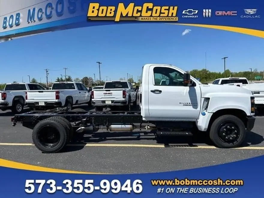 2023 Chevrolet Silverado 4500HD Work Truck photo 1
