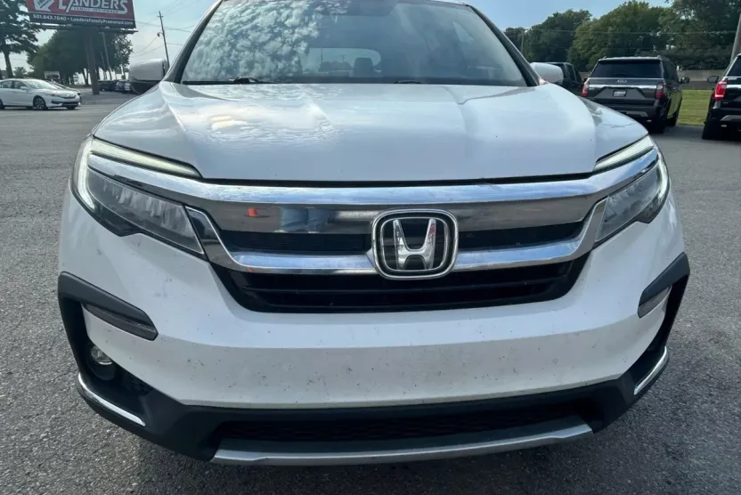 2021 Honda Pilot Touring Sport photo 1
