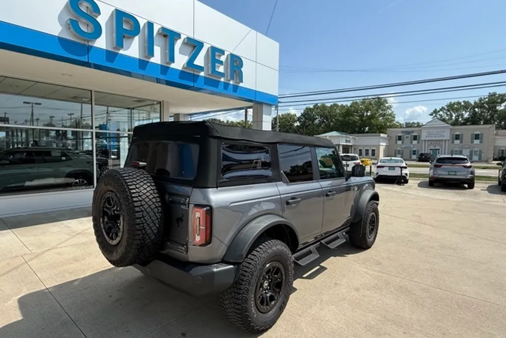 2023 Ford Bronco Wildtrak photo 1