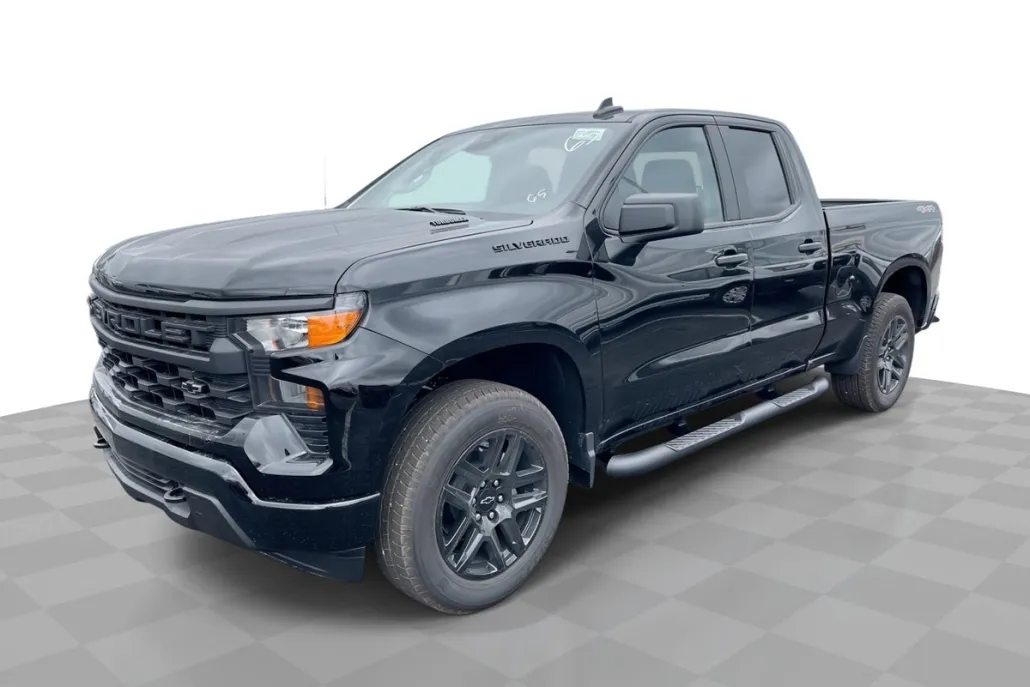 2026 Chevrolet Silverado 1500 Custom photo 1