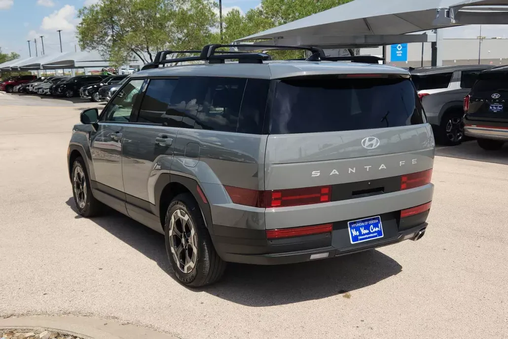 2026 Hyundai Santa Fe SEL photo 1