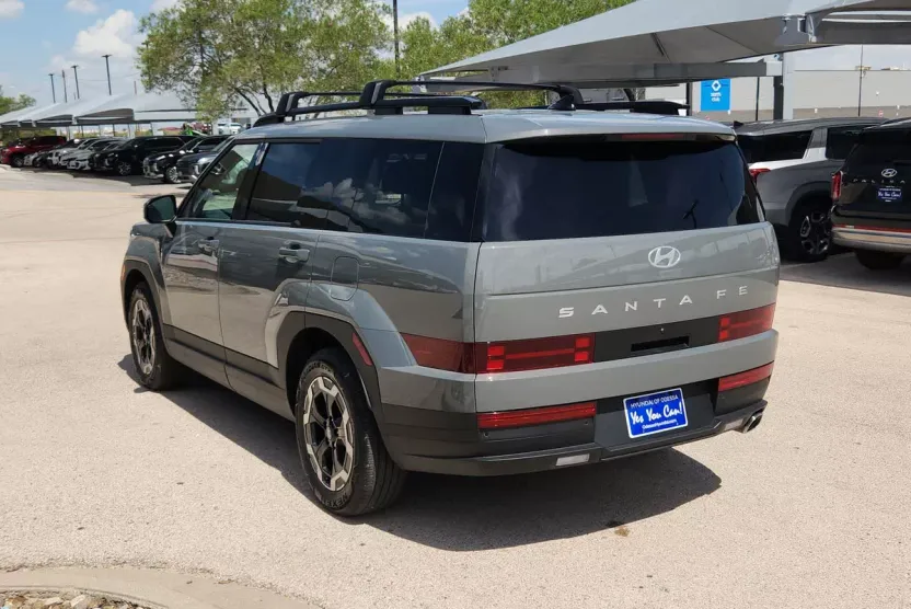 2026 Hyundai Santa Fe SEL photo 1