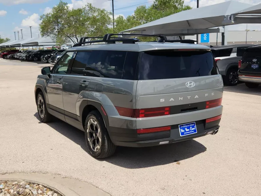 2026 Hyundai Santa Fe SEL photo 1