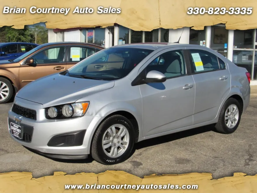 2012 Chevrolet Sonic LS photo 1