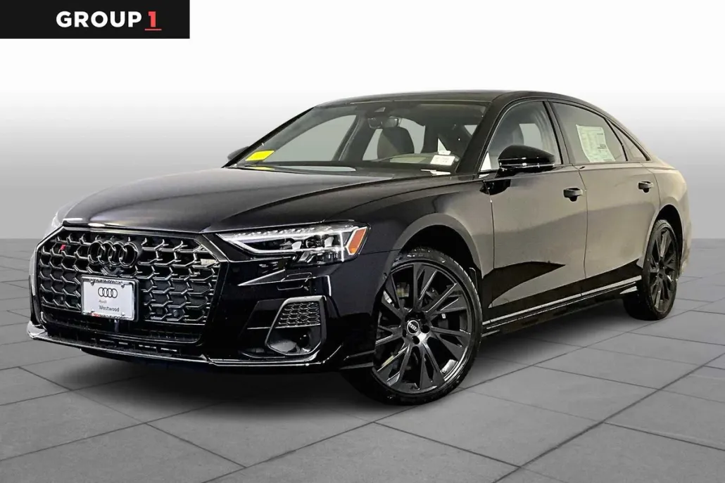 2025 Audi S8 4.0T photo 1
