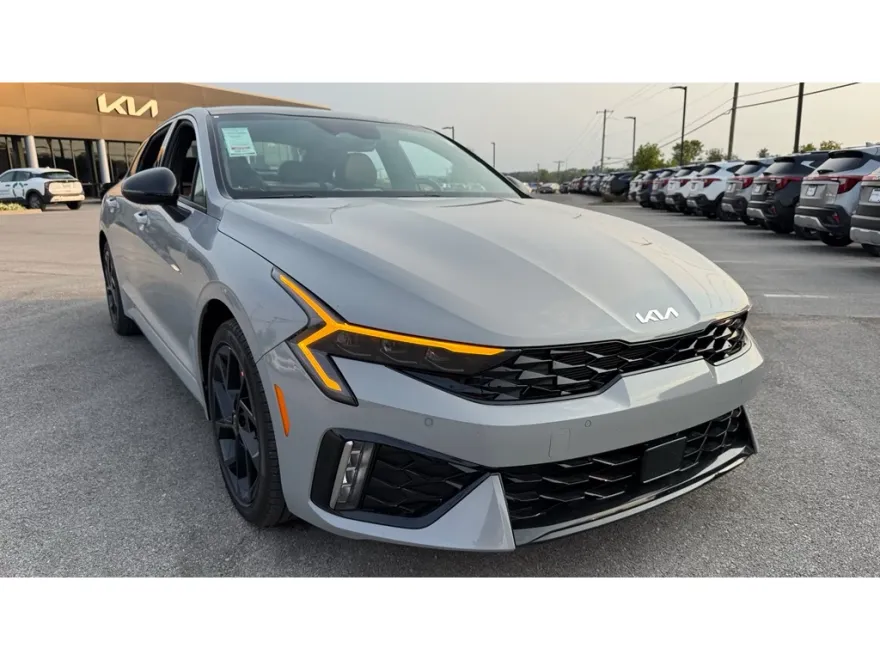 2026 Kia K5 GT-Line photo 1
