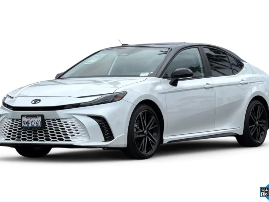 2025 Toyota Camry XSE photo 1