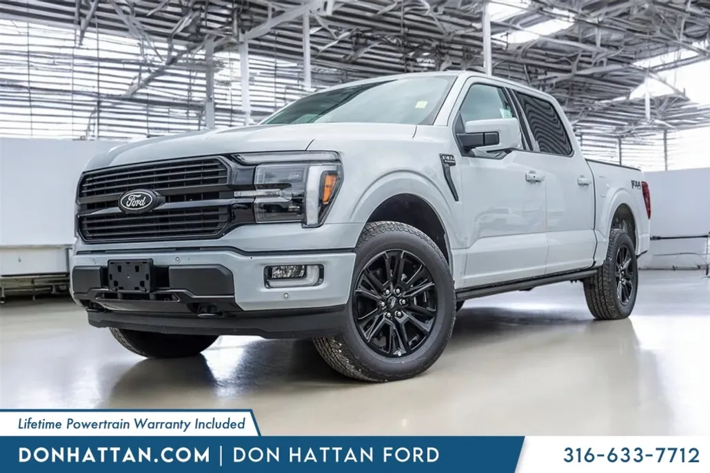 2025 Ford F-150 Platinum photo 1