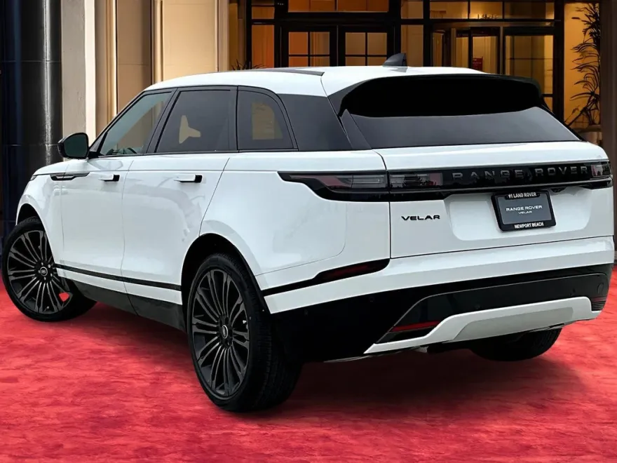 2026 Land Rover Range Rover Velar SE photo 1