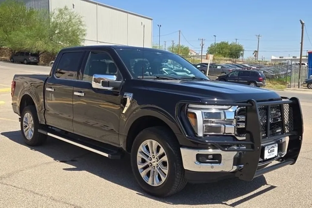2025 Ford F-150 Lariat photo 1