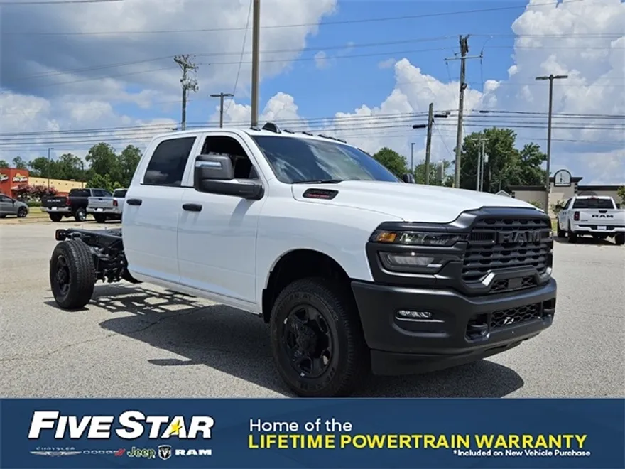2025 Ram 3500 Tradesman photo 1