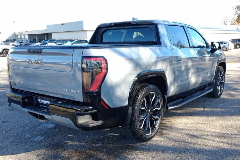 2024 Gmc Sierra EV Denali Edition 1 photo 1