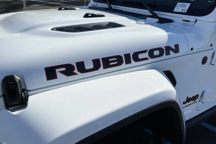 2020 Jeep Gladiator Rubicon photo 1