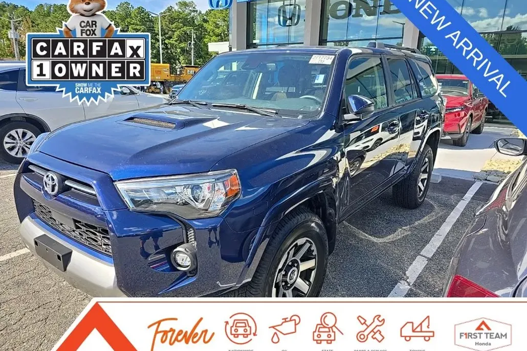 2024 Toyota 4Runner TRD Off-Road photo 1