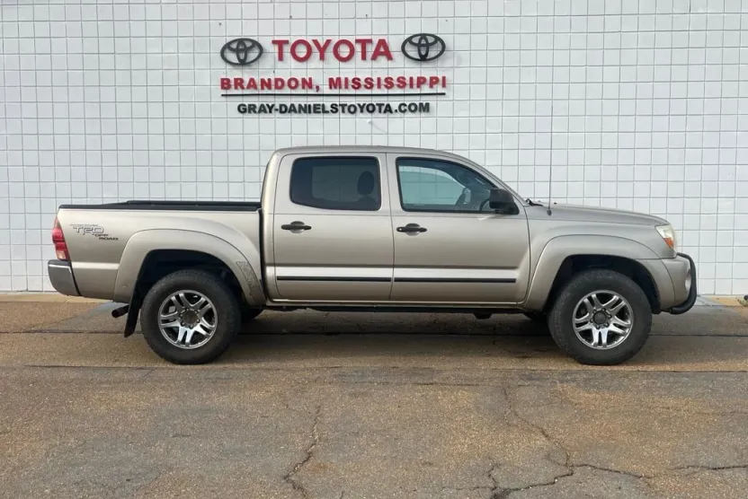 2007 Toyota Tacoma Base V6 photo 1